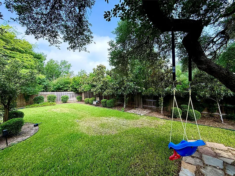 15904 Double Eagle Dr — Photo 22