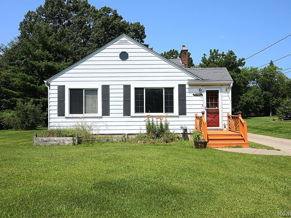 1st image of 7705 Smiley Ave