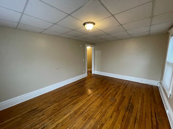 4th image of 624 Michigan St NE APT 2