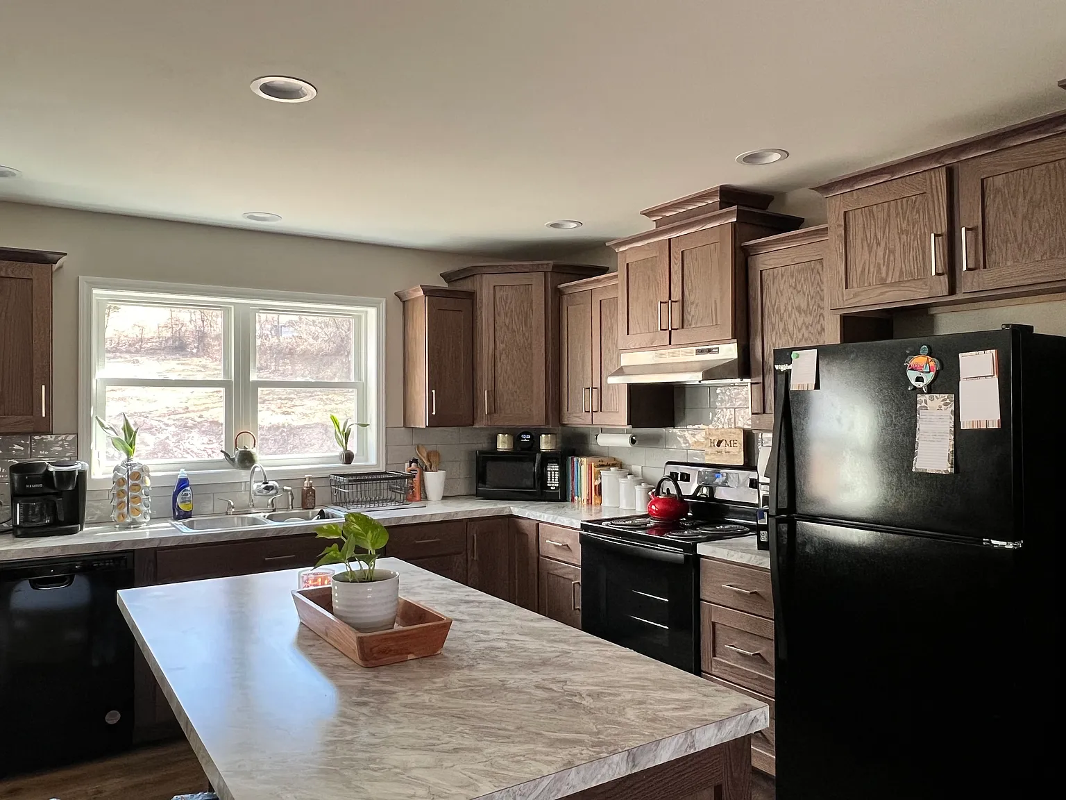 3 bed, 1600 sqft, $2,200 — Photo 1