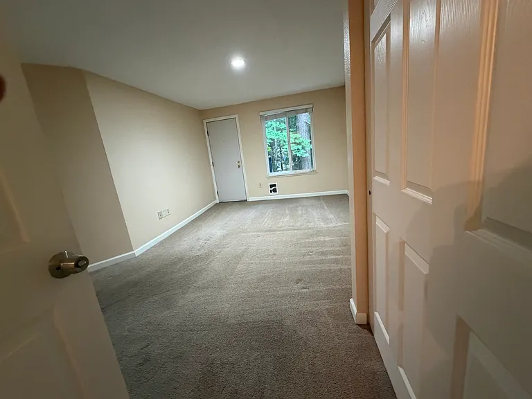 14735 NE 31st St #2C — Photo 6
