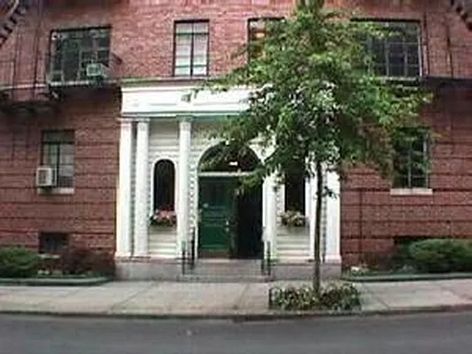 Sold by Douglas Elliman | media 18