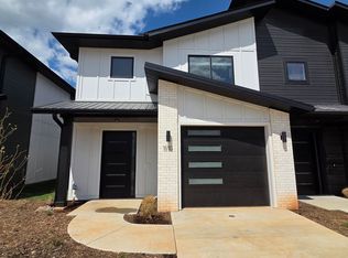 1110 Emilia Ave, Lowell, AR 72745