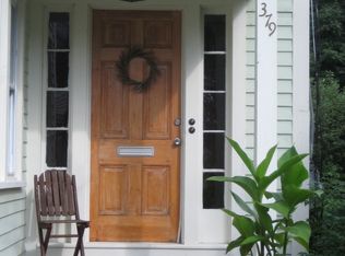 379 Linden St, Holyoke, MA 01040