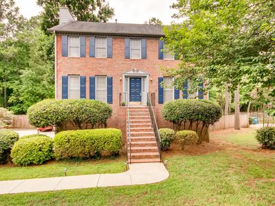 617 Hunt Station Dr, Lawrenceville, GA, 30044