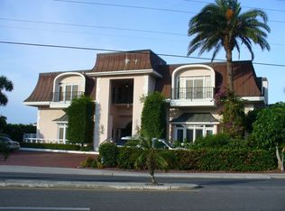 880 Tarpon Center Dr APT B, Venice, FL 34285