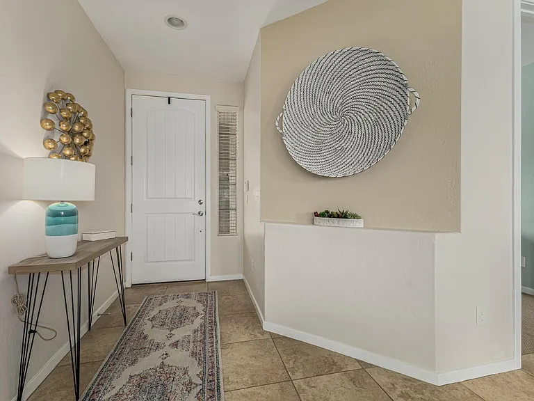 10260 E White Feather Ln #1011 — Photo 5