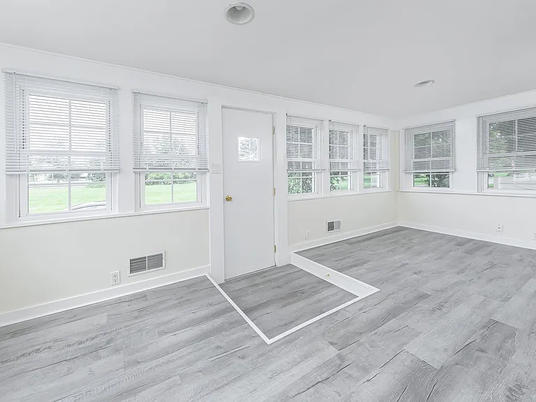 57 Jackson Rd — Photo 6