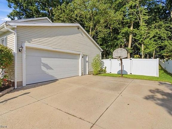 4th image of 5791 Nicholson Dr