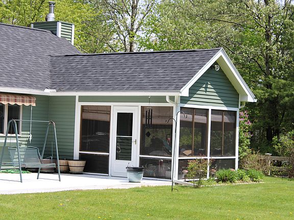 4th image of 13 Pine Ridge Dr