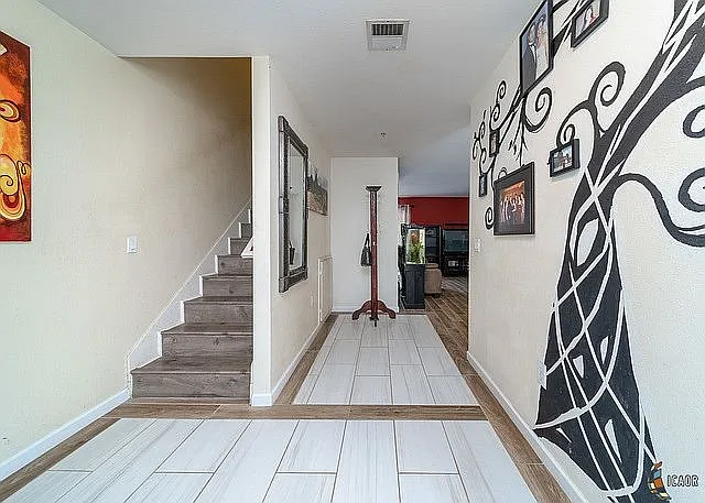 3 bed, 2.5 bath, 1452 sqft, $2,150 — Photo 4