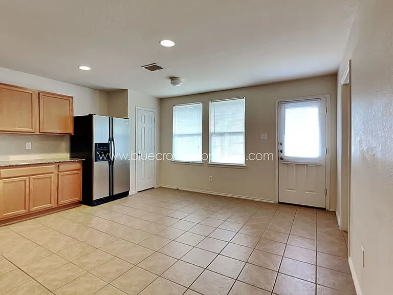 13049 Galaxy Dr — Photo 6