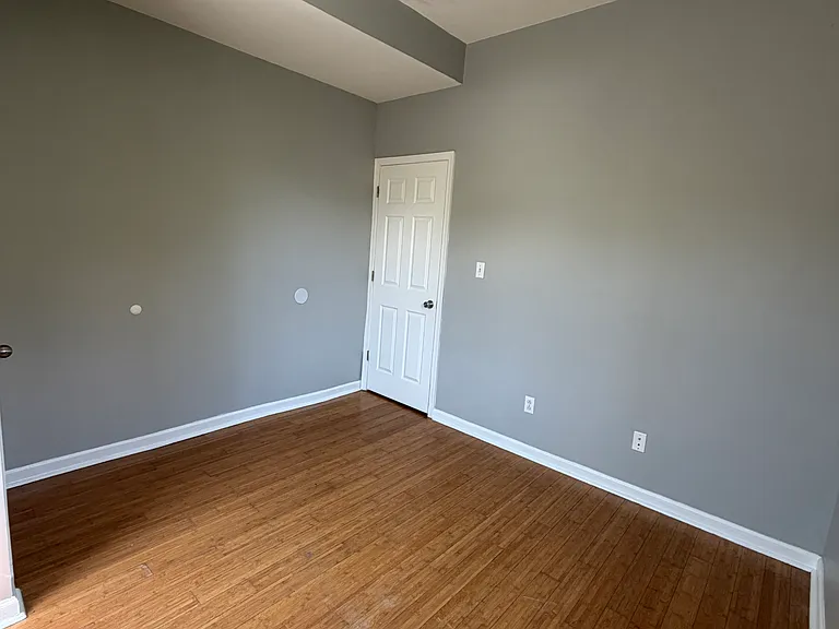 1928 W Diamond St #1 — Photo 19