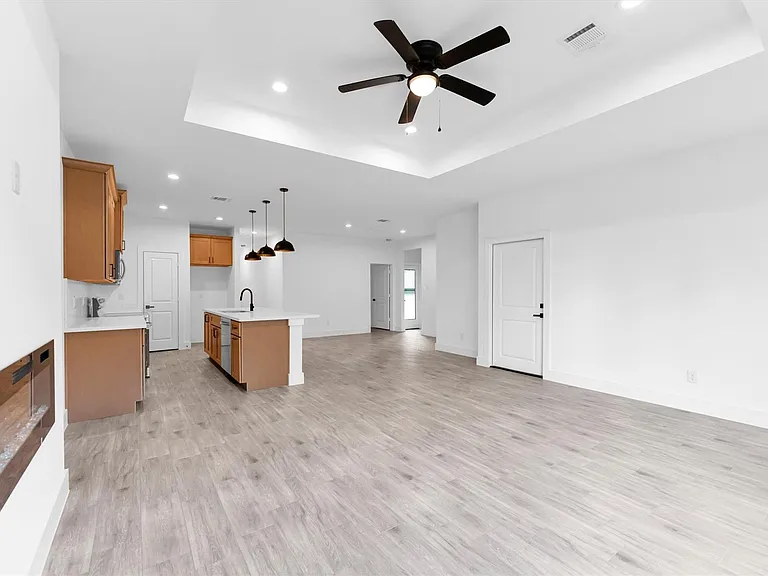 11403 Alcott Dr — Photo 20