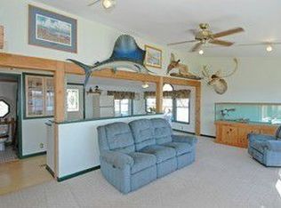 241 Misty Rdg, Lakemoor, IL 60051