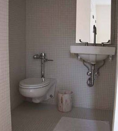 bath w/shower off bdrm