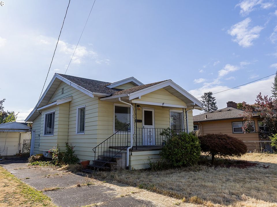 1st image of 3204 SE 64th Ave