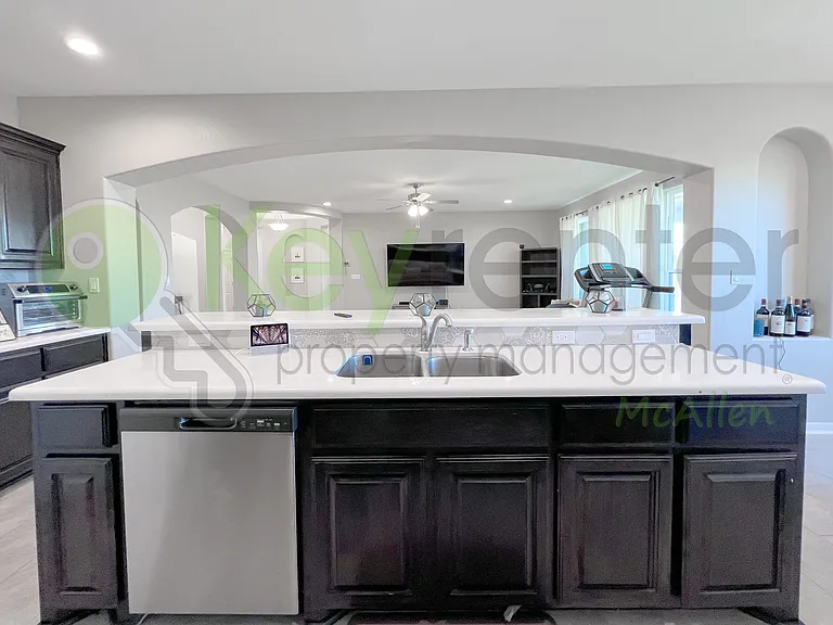4708 Ensenada Ave — Photo 27