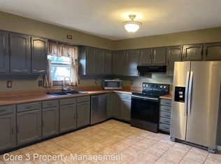 2908 E Griffiths Ave, Springfield, IL 62702