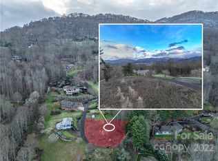 7 Lamplighter Dr, Waynesville, NC 28786