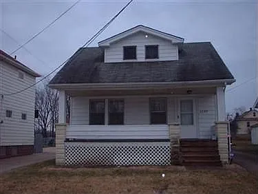 5299 Kohout St photo 1