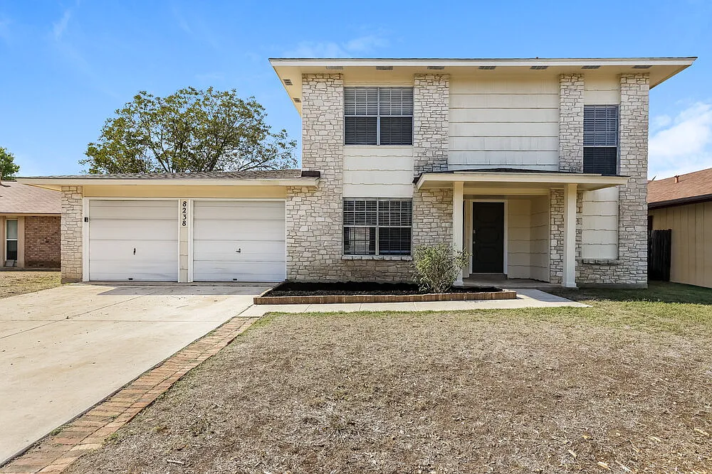 3 bed, 2.5 bath, 1994 sqft, $1,760 — Photo 1