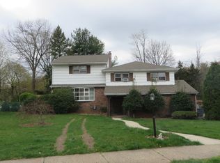 223 Charles St, Clifton, NJ 07013