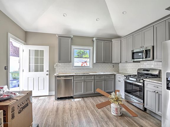 4th image of 8 Dolan Ave #A