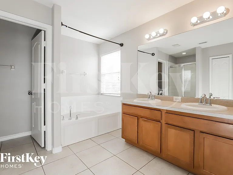 10614 Shady Branch Dr — Photo 14