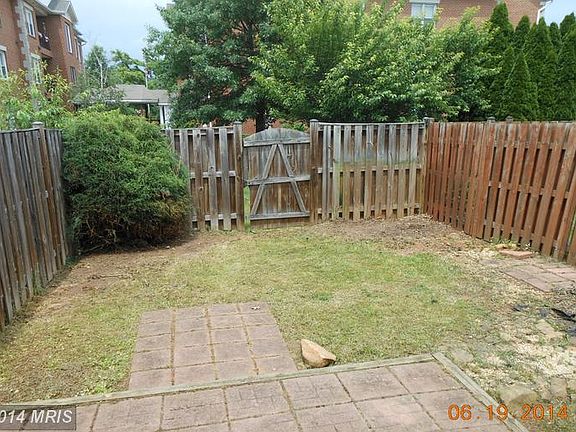 5th image of 207 Stull Ct