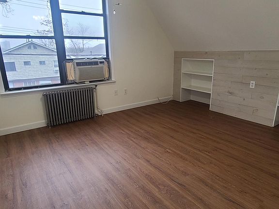 4th image of 2441 Tiemann Ave Floor 2