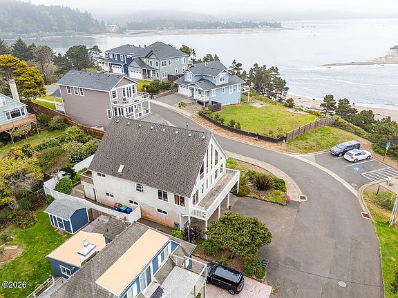 3rd image of 4912 SW Beach Ave