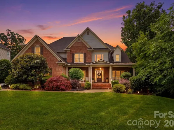 4077 French Fields Ln, Harrisburg, NC 28075