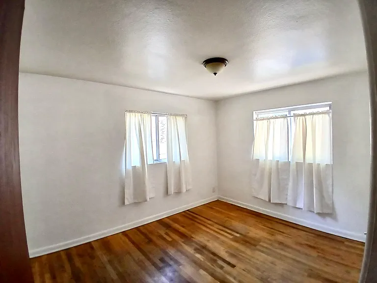 111 E Plum St #111 — Photo 10