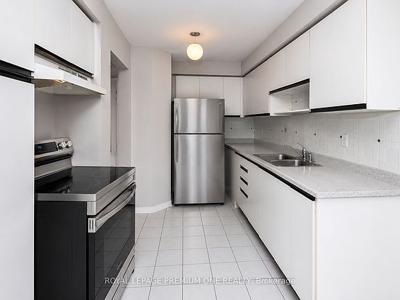 4th image of 919 Caribou Valley Cir