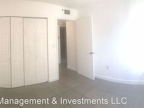 5th image of 1091 NW 7th Ct #106
