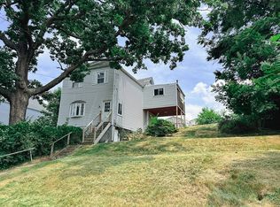 4444 Valley View St, Pittsburgh, PA 15214