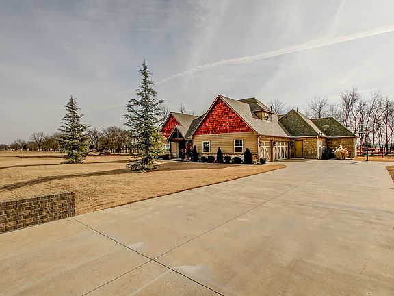 3rd image of 5198 E Hickory Meadow Dr