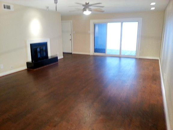 4th image of 11335 Park Central Pl