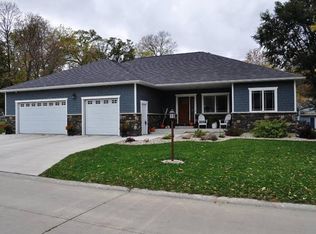 15339 Bayside Ct, Clear Lake, IA 50428