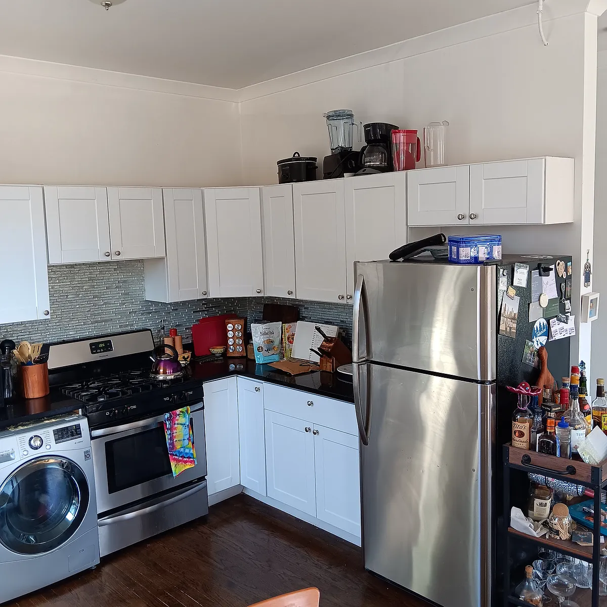 Building Photo - 856 W George St #2