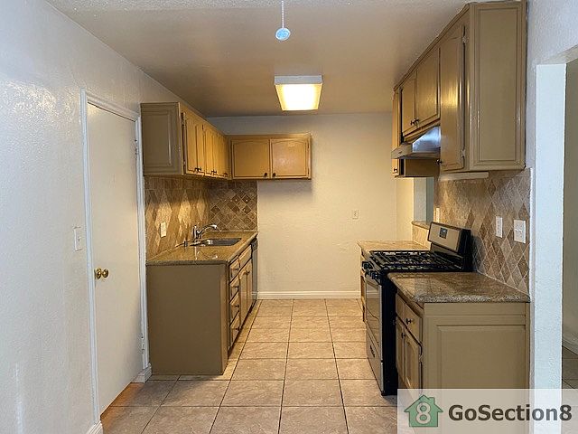 1st image of 871 Avocado Ave #A