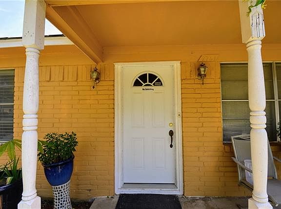 5th image of 9761 Woodway Dr
