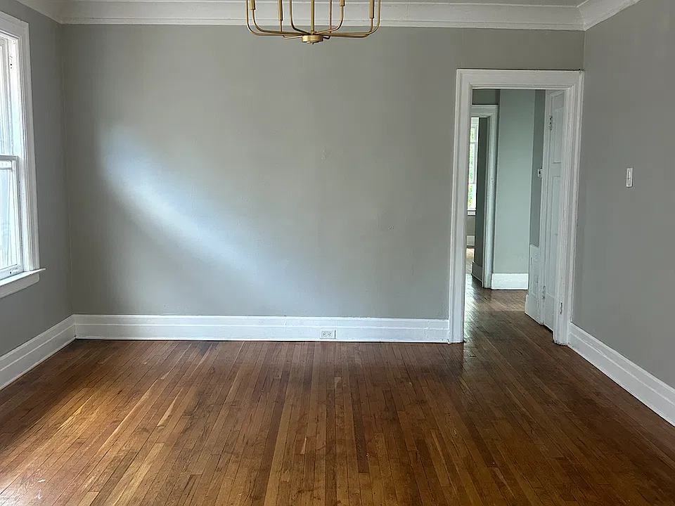 Dining room with open layout, great for dinner with friends and family