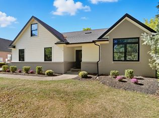 872 Cherry St, Perrysburg, OH 43551