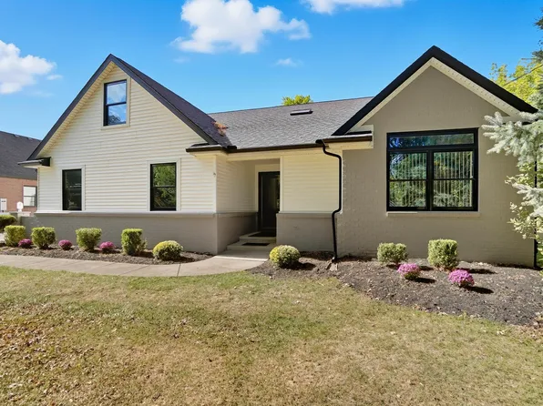 872 Cherry St, Perrysburg, OH 43551