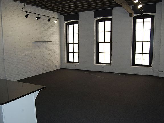 4th image of 1318 Jones St APT 301