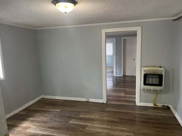 1302 Southern Ave APT 2