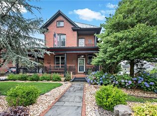 22 Old Bowers Rd, Mertztown, PA 19539