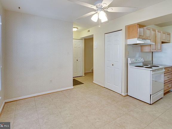 2nd image of 6328 Fenestra Ct #141B